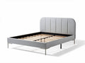 Letto matrimoniale in tessuto beige con testiera ondulata dimensioni 200 x 160 x 40cm